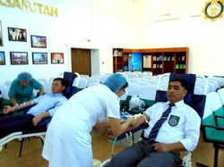 ДОНОРЛАРДЫҢ ДӘСТҮРЛІ КӨМЕГІ